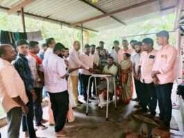 ಈದು: ಪರಸ್ಪರ ಸೇವಾ ಟ್ರಸ್ಟ್ (ರಿ)ಈದು -ನಾರಾವಿ ವತಿಯಿಂದ ಹಿಂದೂ ಸಂಘಟನೆ ಕಾರ್ಯಕರ್ತ ಸಂತೋಷ್ ಆಚಾರ್ಯರವರಿಗೆ ಧನ ಸಹಾಯ